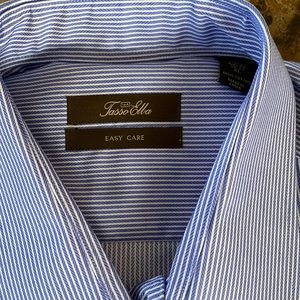 Man’s dress shirt a size 17 1/2 sleeve length 32-33. axle